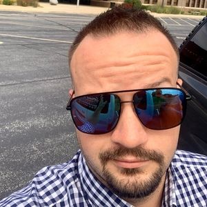 Meet your Posher, Steven